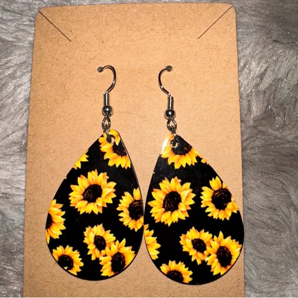 Jewelry - Sunflower Teardrop Dangle Earrings